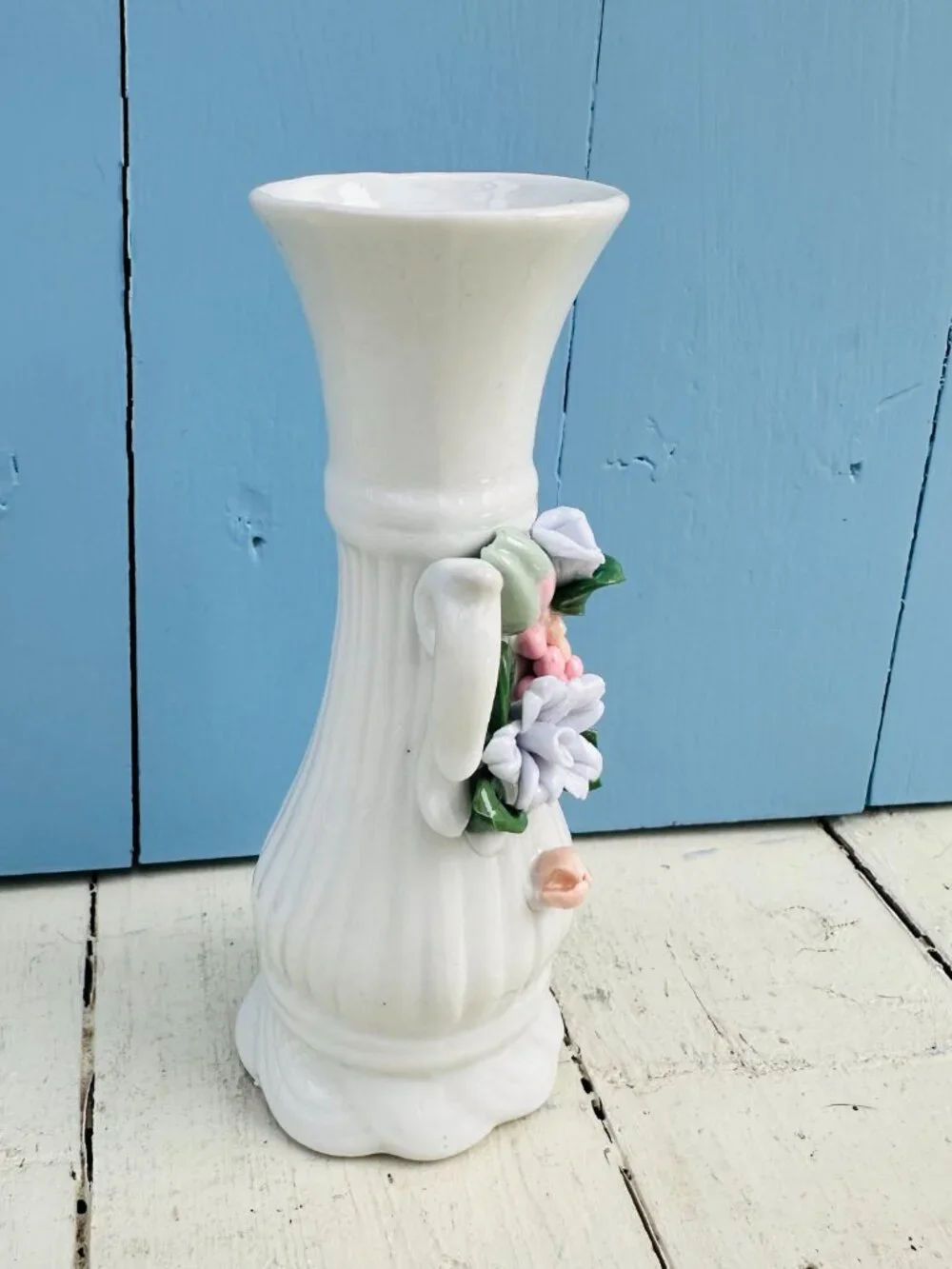 Vintage 1950's Capodimonte Style Ceramic Vase Cottagecore Floral Rose Vase - Picture 5 of 10